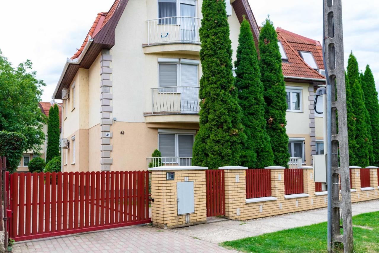 Hsb Studio Hajduszoboszlo Bagian luar foto